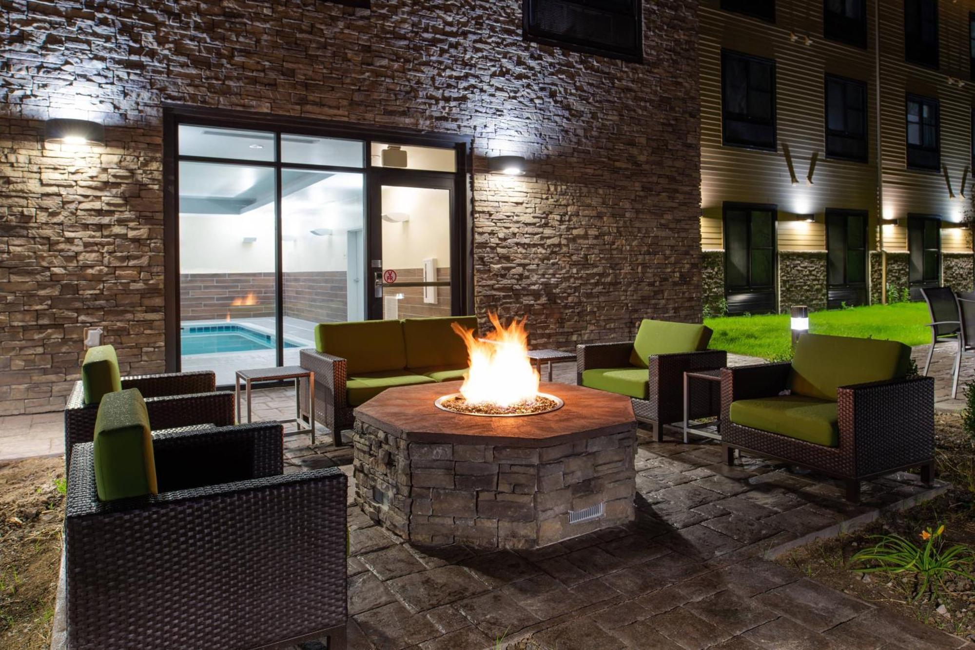 Fairfield Inn & Suites By Marriott Кантон Экстерьер фото